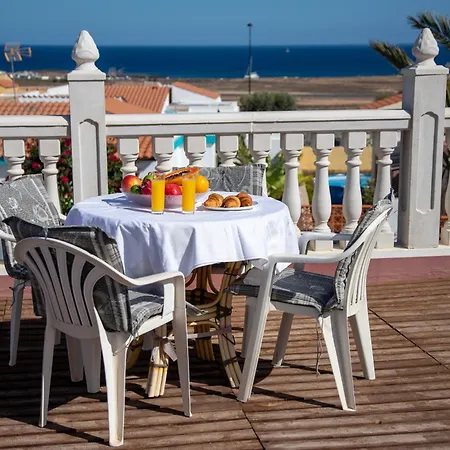 Casa Palmeras Villa